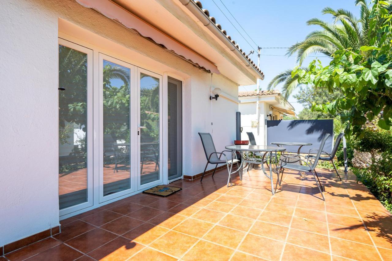 Complejo Colibri 8 Villa กัมบริลส์ ภายนอก รูปภาพ