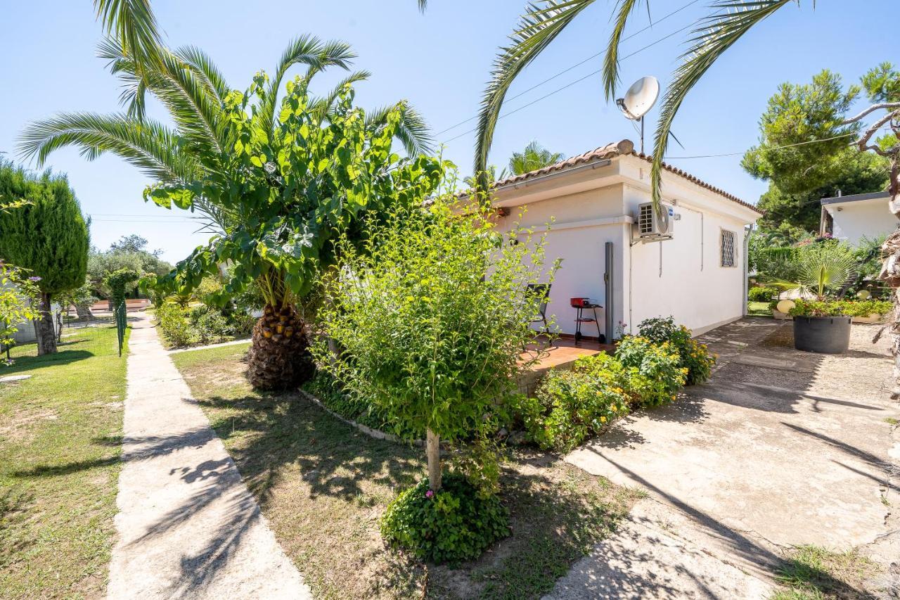 Complejo Colibri 8 Villa กัมบริลส์ ภายนอก รูปภาพ